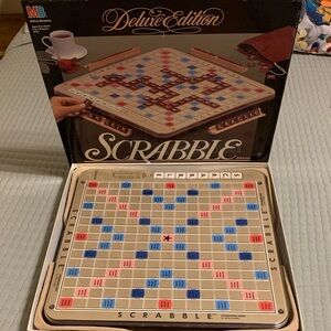 Deluxe Edition Scrabble Board Game 1989 Rotating Game board wood Tiles Top Notch